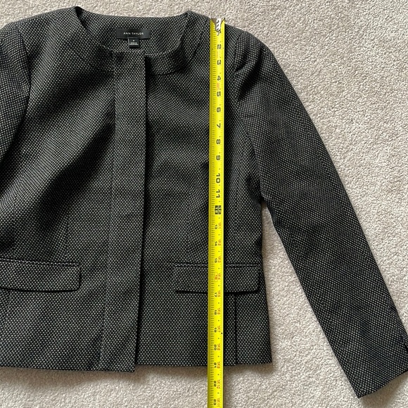 Ann Taylor blazer, size 0 - Picture 7 of 9